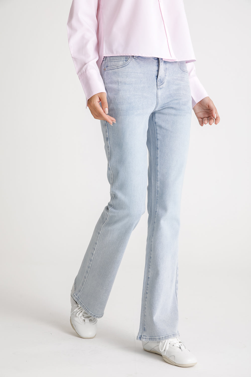 מכנסי ג'ינס בגזרת Boot cut לנשים | קנת קול