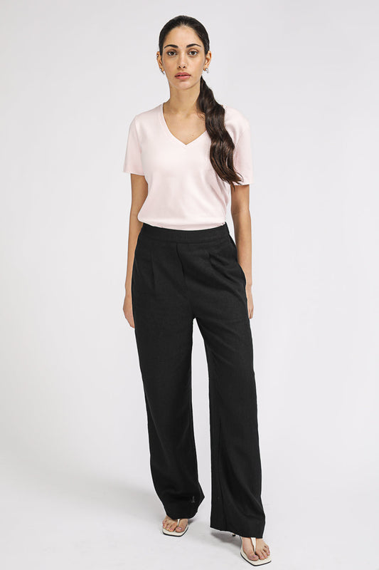 טישירט לנשים מפתח V בגזרה קלאסית | קנת קול