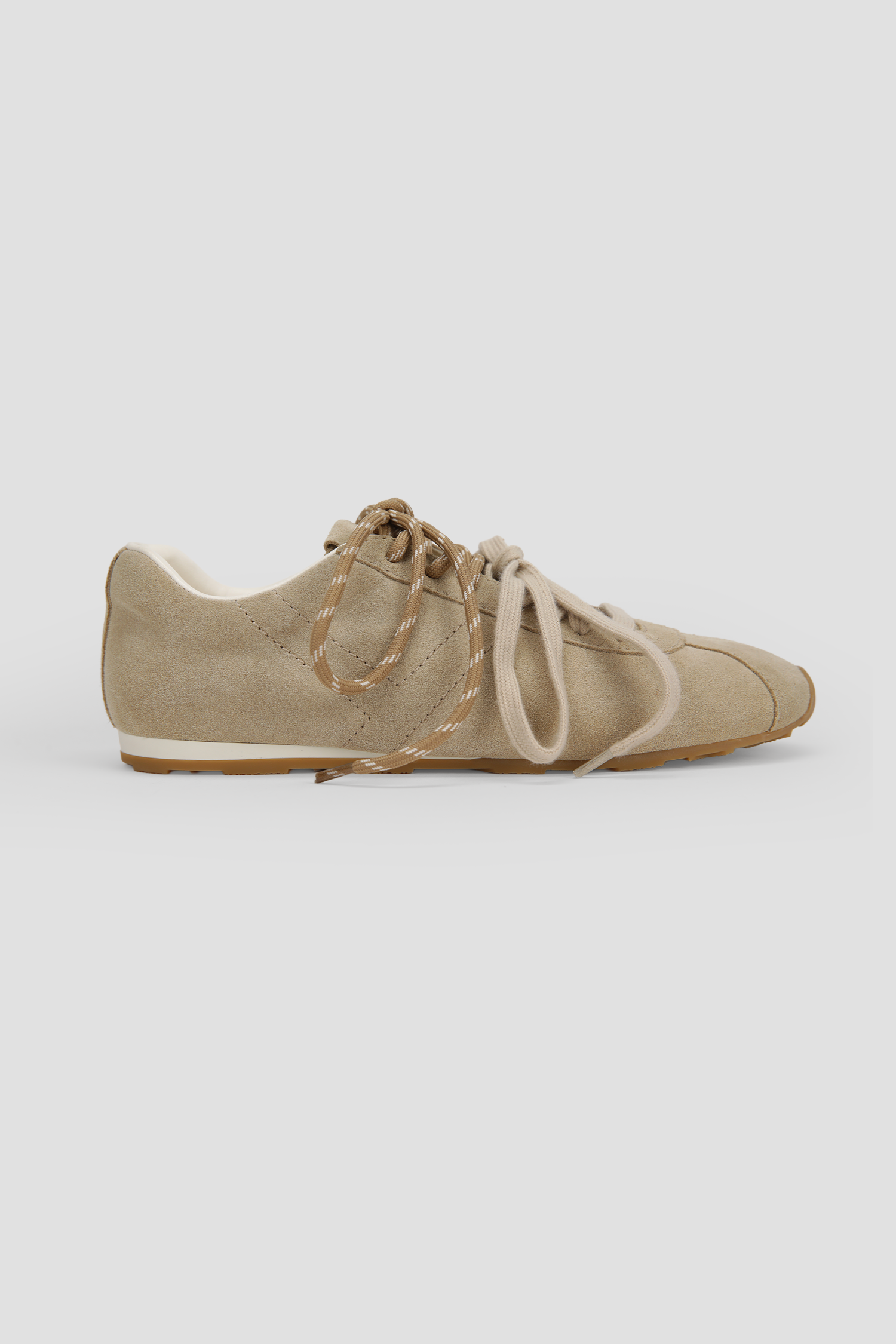 סניקרס עור קלאסיות לנשים | קנת קול