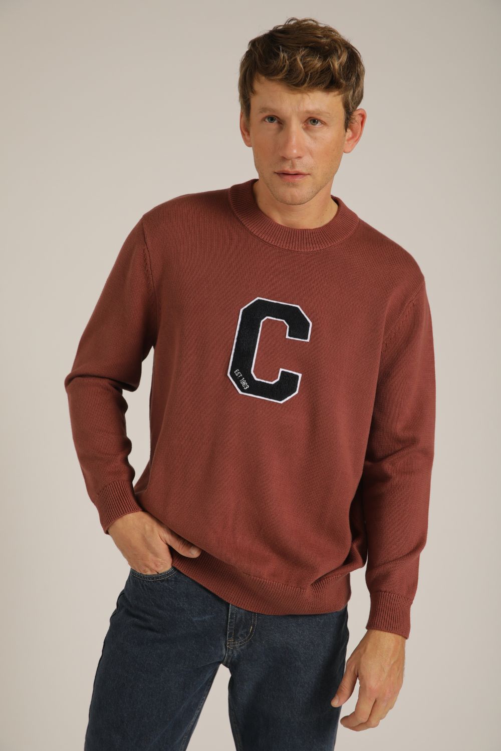 סריג עם פאץ' אות לוגו | קנת קול