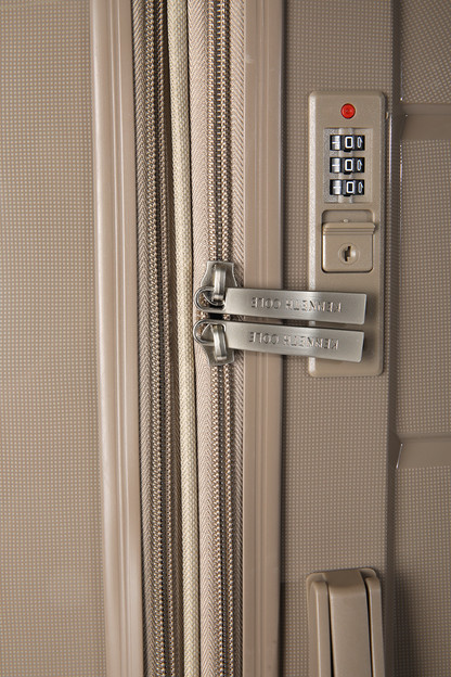 מזוודה קשיחה גדולה 28'' דגם VOYAGE 