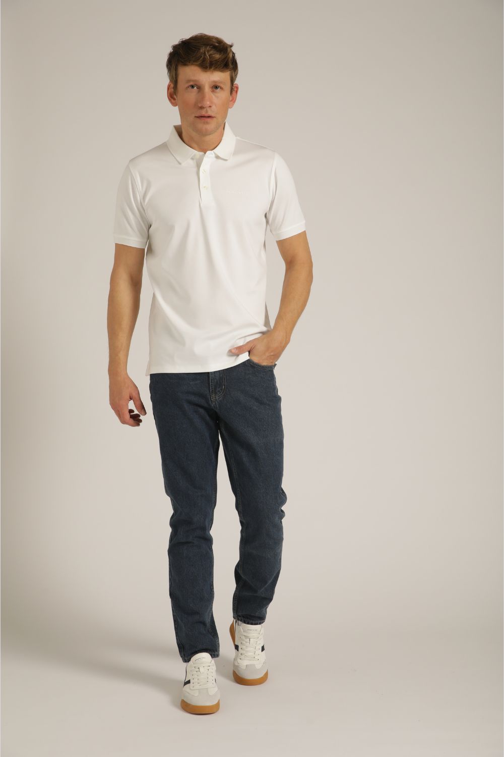 מכנסי ג'ינס בגזרת סלים | קנת קול