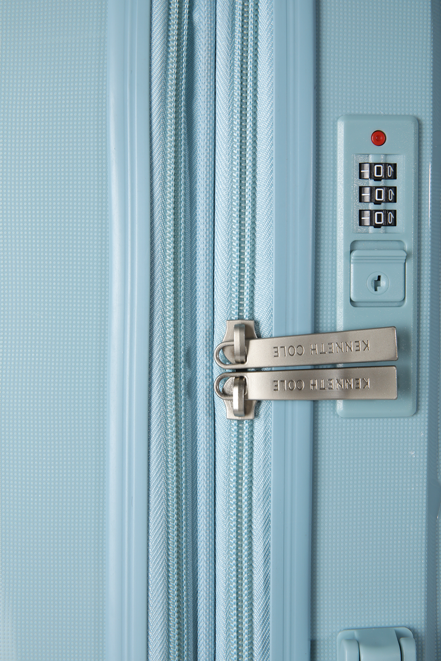 מזוודה קשיחה בינונית 24'' דגם VOYAGE | קנת קול