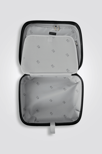 מזוודה 12'' COSMETIC CASE SOHO בצבע שחור - MASHBIR//365