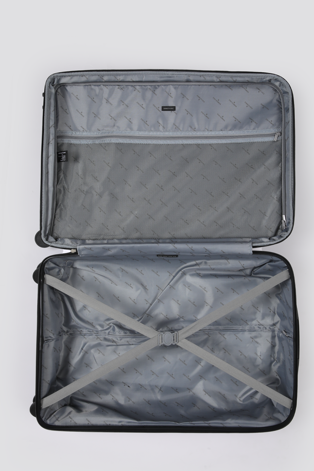 מזוודה קשיחה גדולה 28'' דגם VOYAGE 