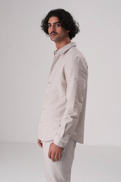 חולצה מכופתרת במראה פשתן