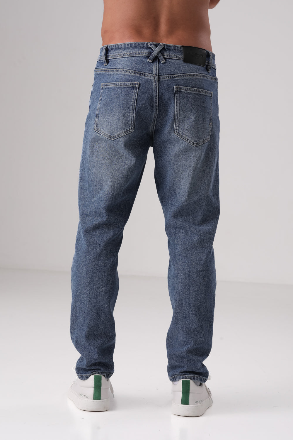 מכנסי ג'ינס בגזרת Slim