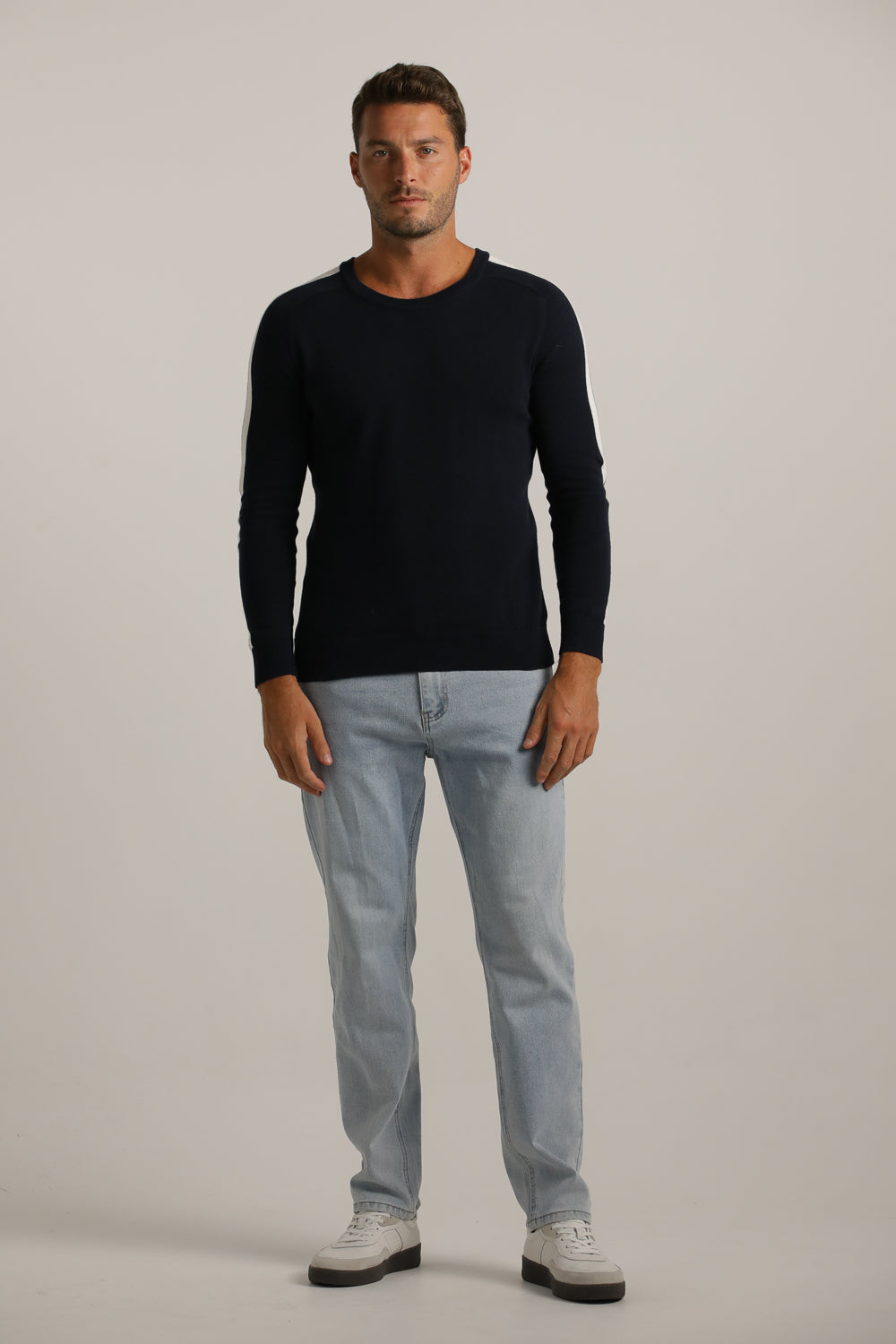 חולצת סריג בגזרת רגלן לגברים | קנת קול