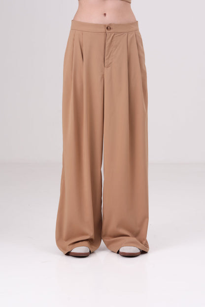 מכנס רחב עם קפלים לנשים