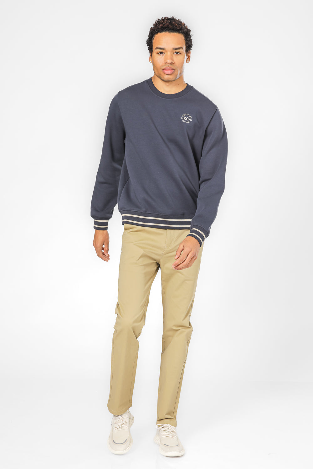 'סווטשירט קולג