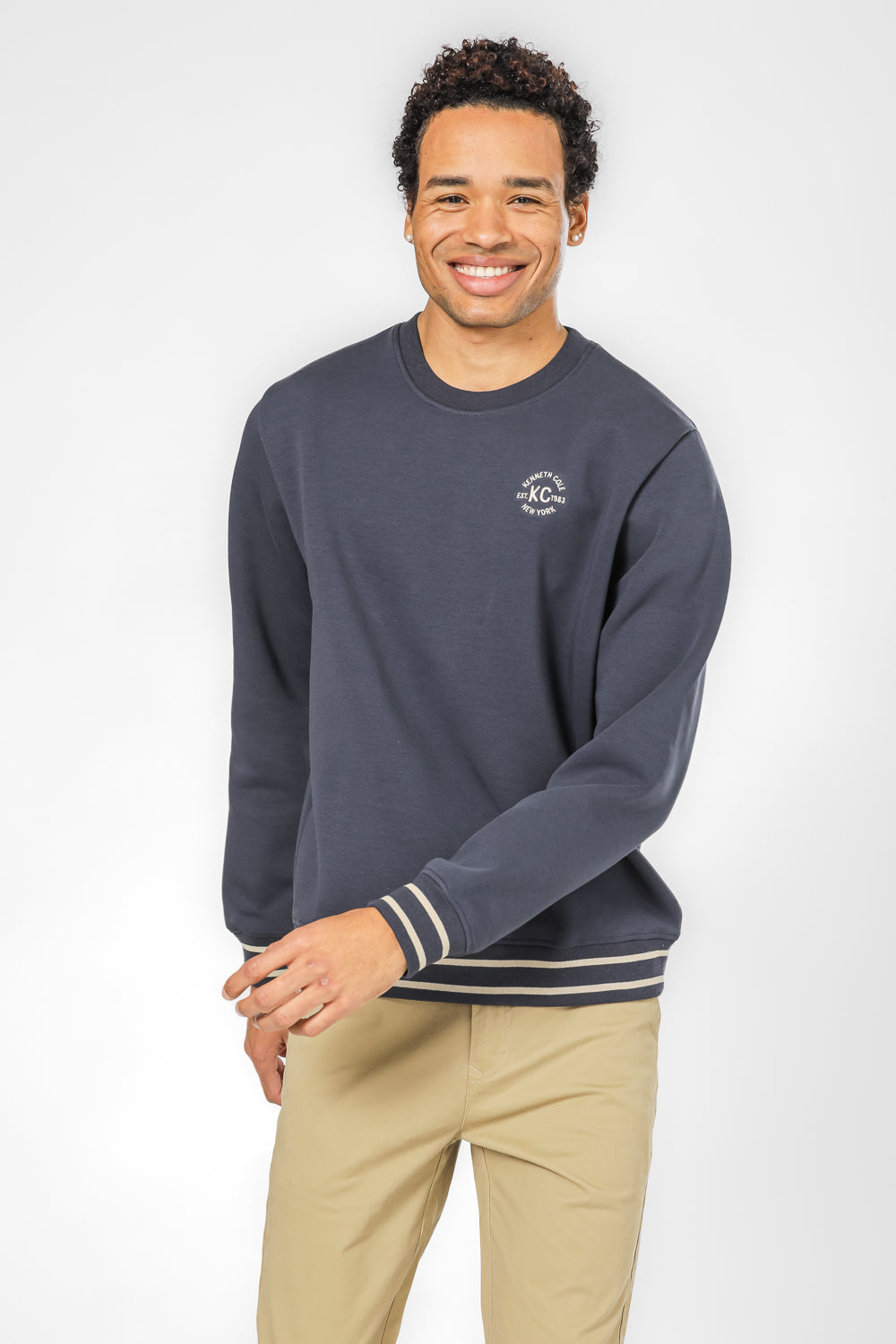 'סווטשירט קולג