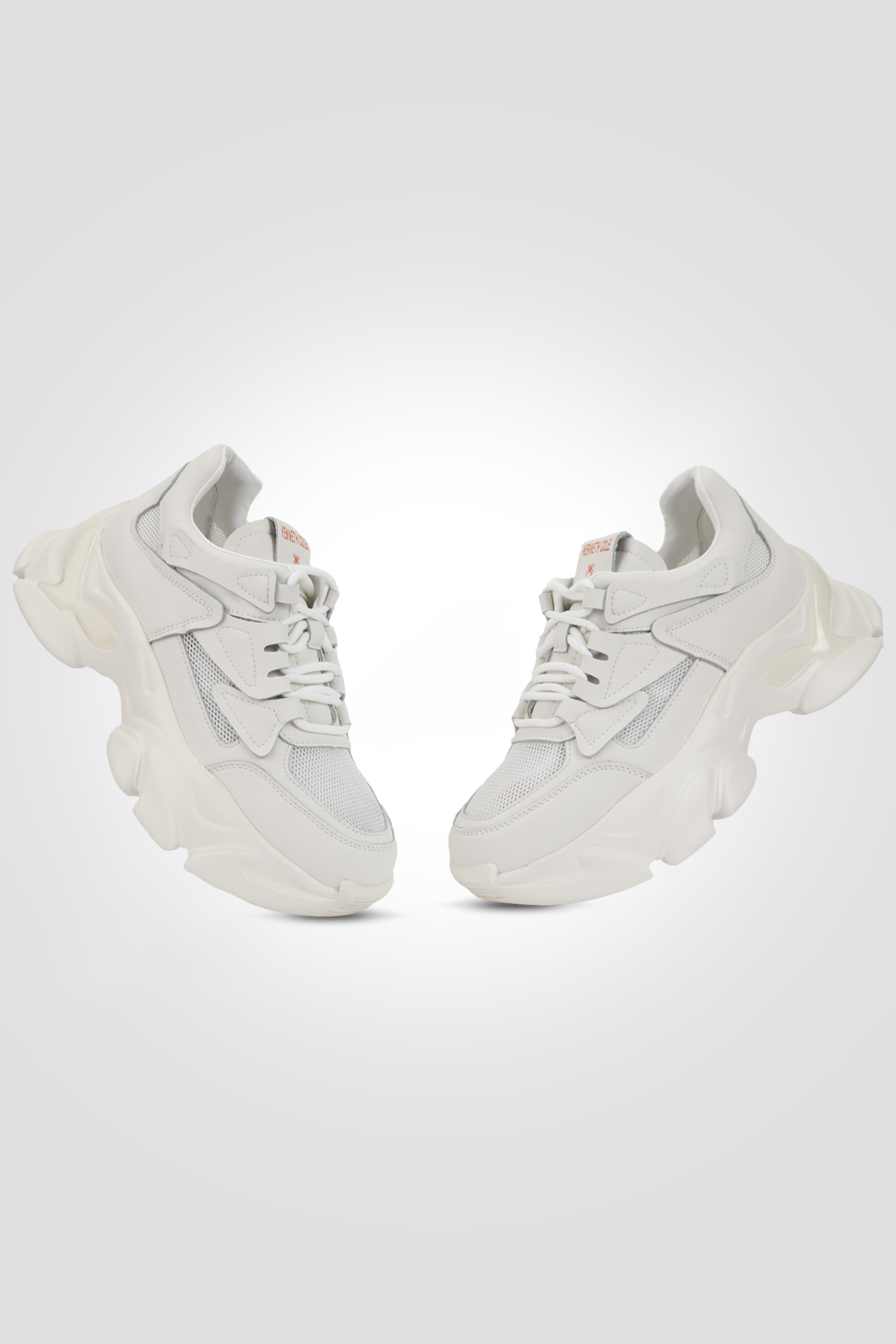 נעלי טריינר לנשים לבן וכתום