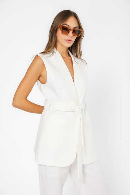 ווסט ארוך מחויט עם קשירה | קנת קול