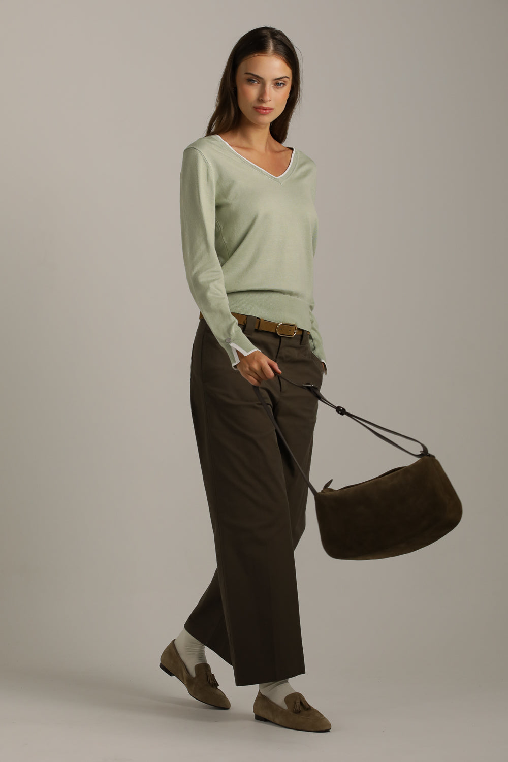 תיק צד זמש בצבע חום | קנת קול