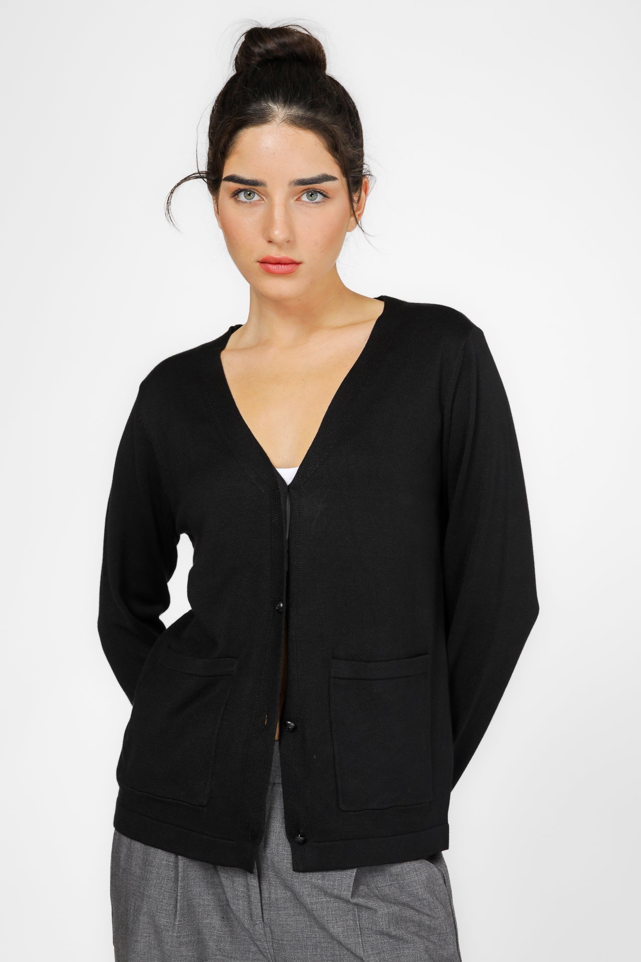 קרדיגן בייסיק צווארון וי | קנת קול
