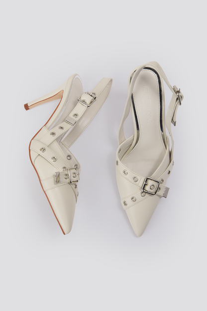 נעלי עקב עם אבזם בצבע אופוויט