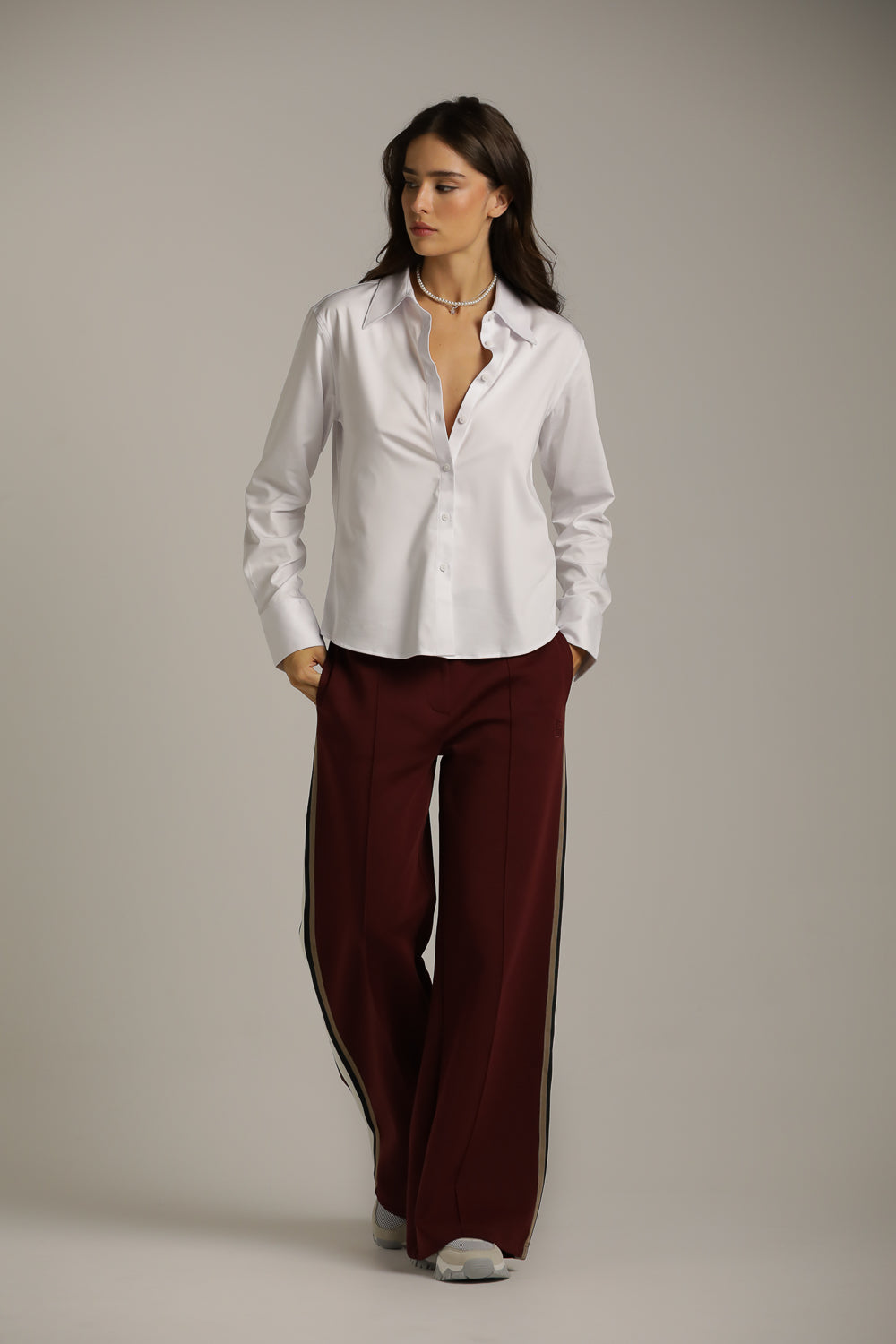 חולצה מכופתרת אלגנטית עם צווארון גדול | קנת קול