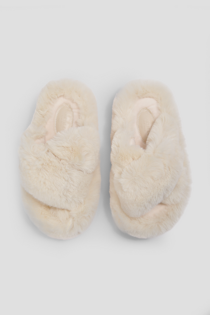 נעלי בית פרוותיות לנשים בצבע קרם