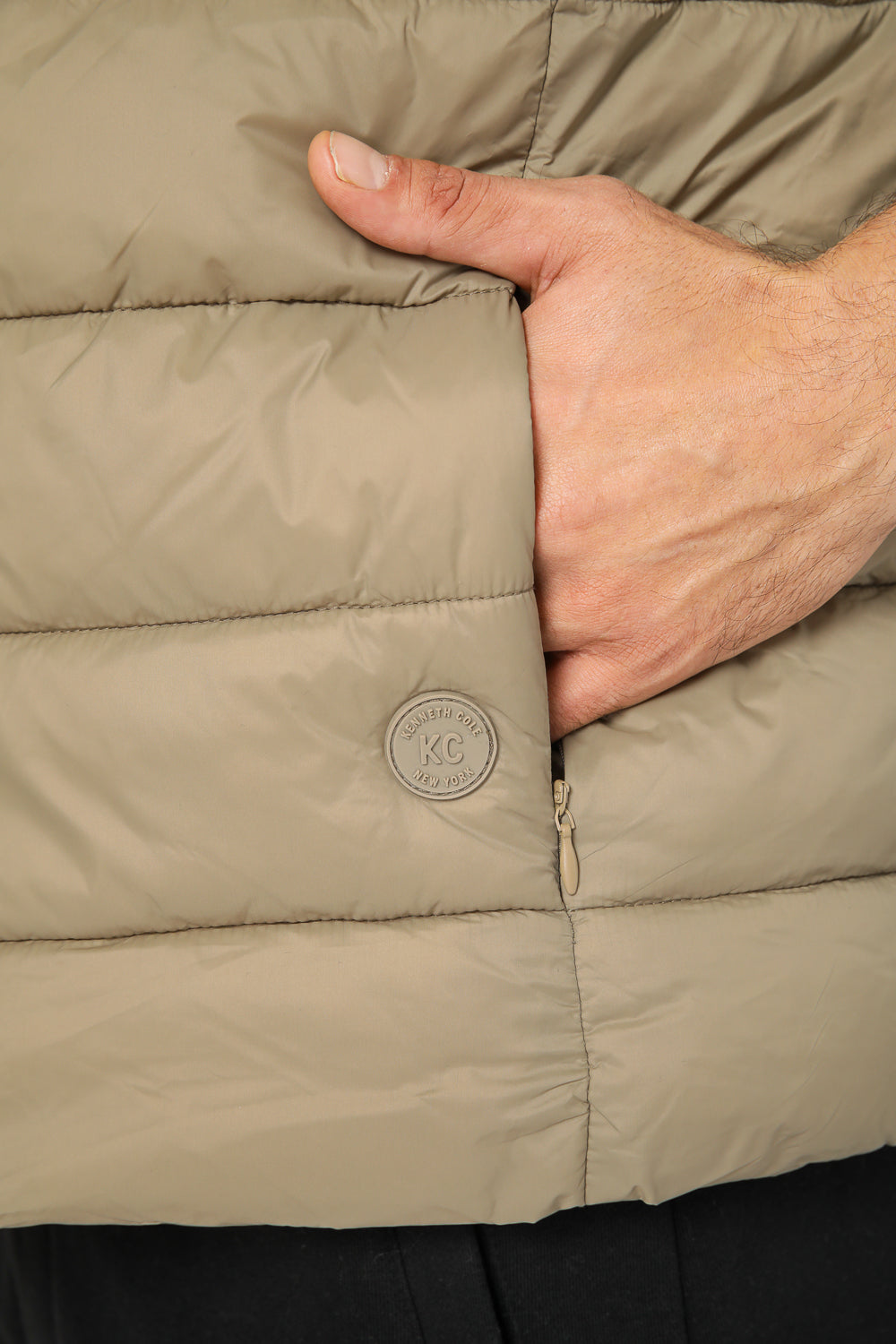 ווסט מרופד עם צווארון גבוה | קנת קול