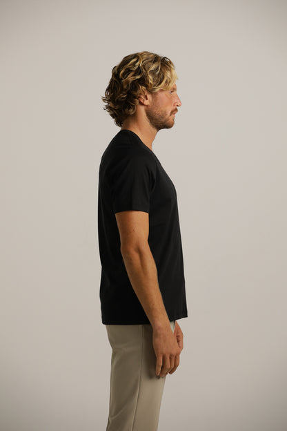 טישירט חלקה צווארון וי | קנת קול