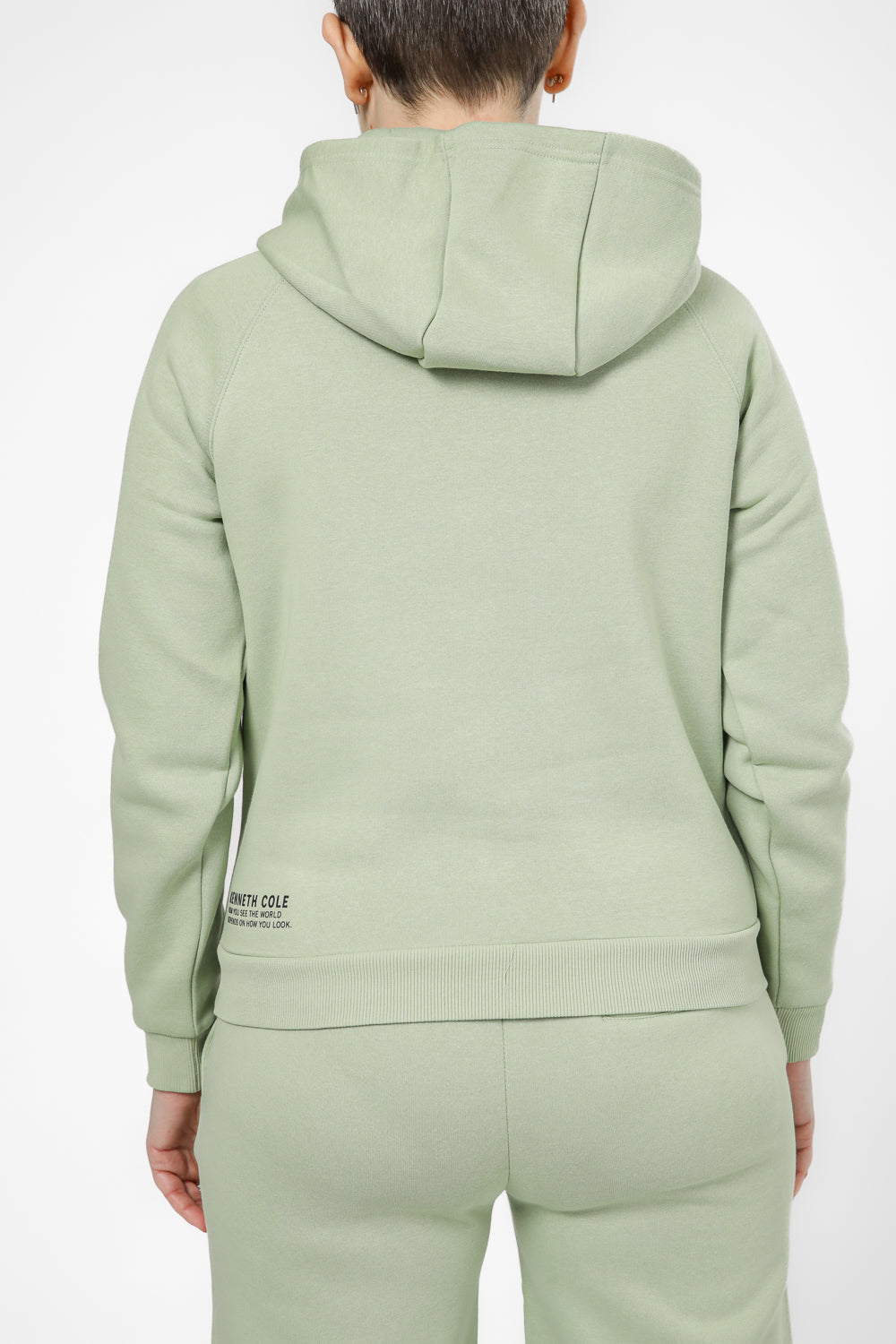 סווטשירט קפוצ'ון עם כיס קנגרו בצבע ירוק