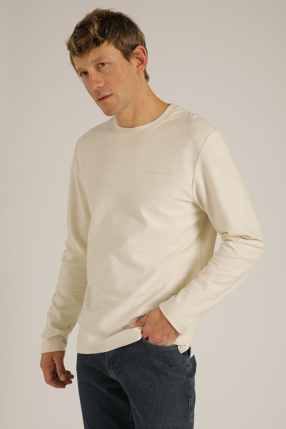 טישירט ארוכה עם טקסטורה עדינה | קנת קול