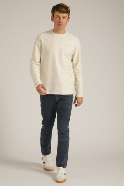 טישירט ארוכה עם טקסטורה עדינה | קנת קול