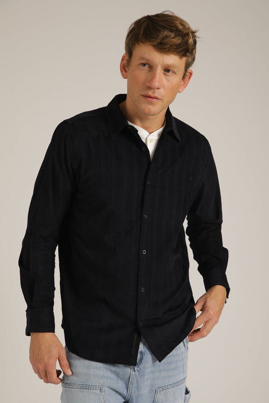 חולצה מכופתרת בעיצוב פסים עדינים | קנת קול