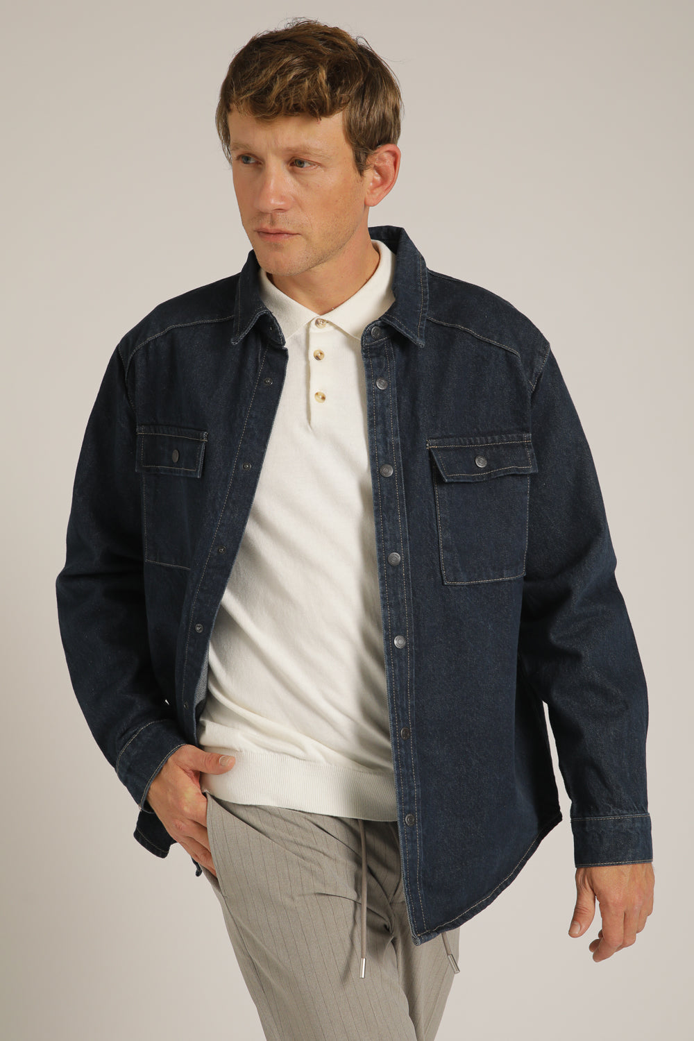 אוברשירט ג'ינס בצבע כחול כהה | קנת קול