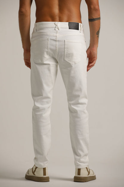 מכנסי ג'ינס בגזרת סלים | קנת קול