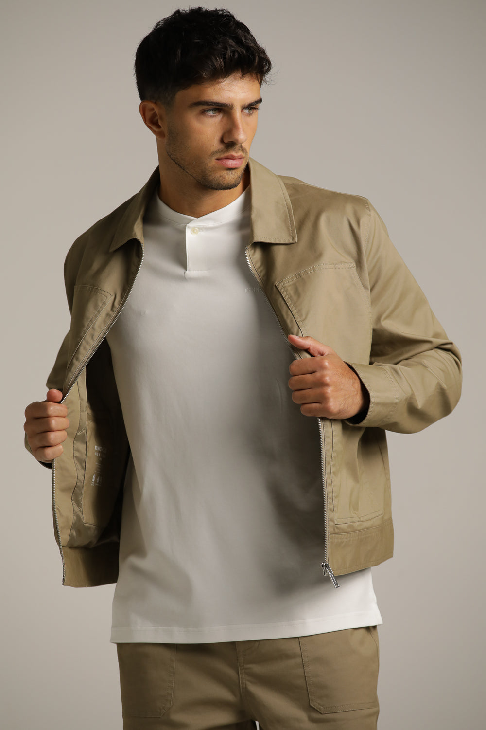 ג'קט באורך מותן בגזרת סלים עם כיסים קדמיים | קנת קול