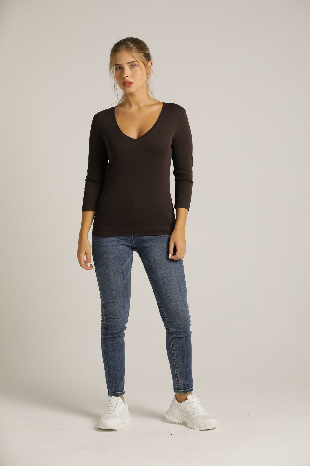 מכנסי ג'ינס בגזרת סקיני | קנת קול