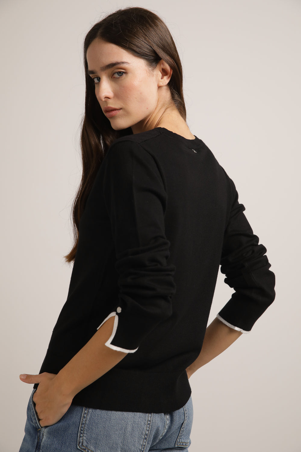 סריג קרדיגן בייסיק עם מחשוף וי | קנת קול