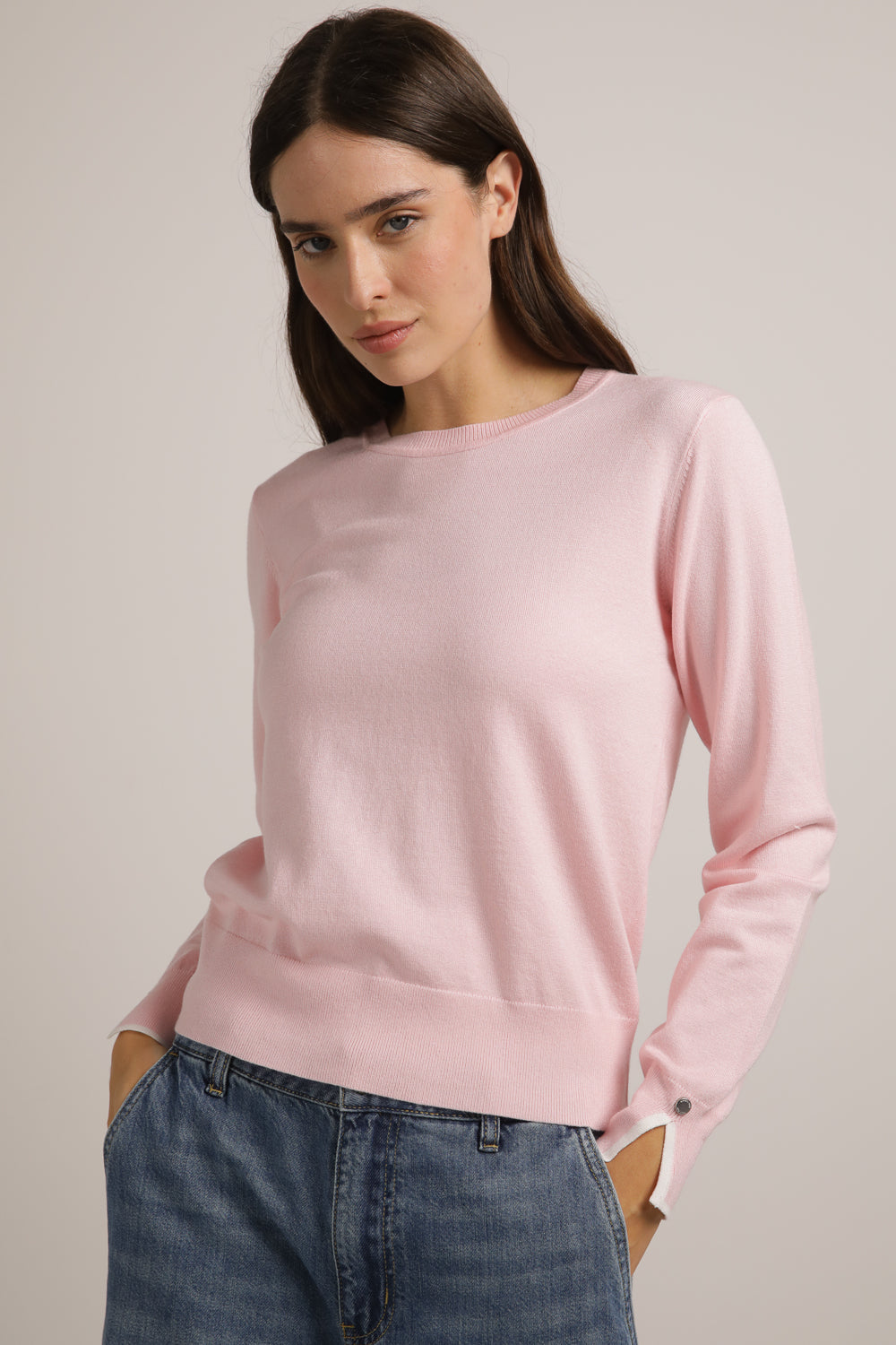 סריג בייסיק עם מחשוף עגול | קנת קול