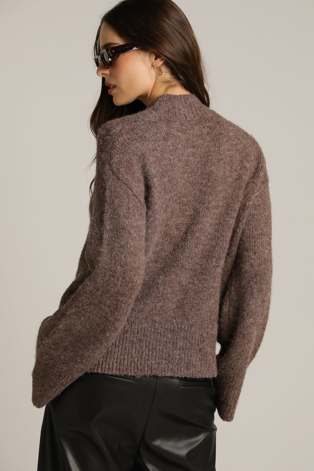 חולצת סריג במראה צמרי | קנת קול