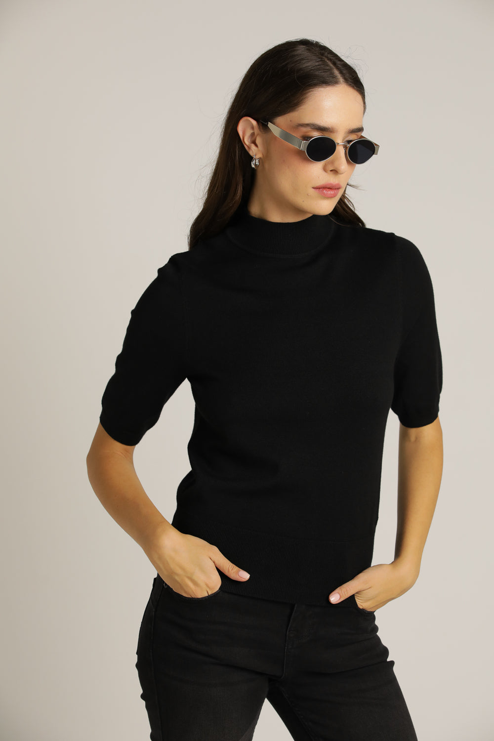 סריג גולף עם שרוול קצר וצווארון גבוה | קנת קול