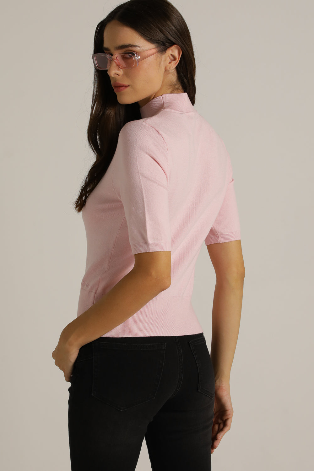 סריג גולף עם שרוול קצר וצווארון גבוה | קנת קול