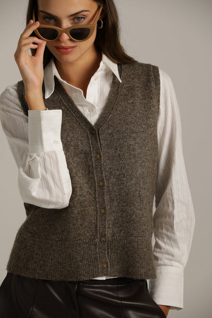 ווסט סרוג עם כפתורים | קנת קול