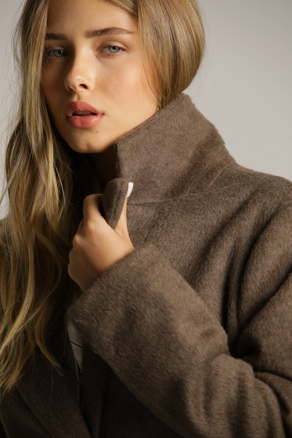 מעיל אלגנטי ארוך במראה צמרי | קנת קול