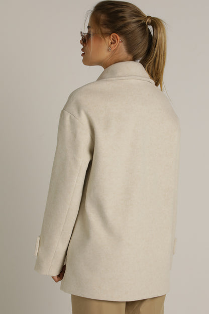 מעיל אוברסייז קצר בגימור צמרי | קנת קול