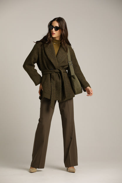 מעיל מחמם במראה צמרי בגוון ירוק זית | קנת קול