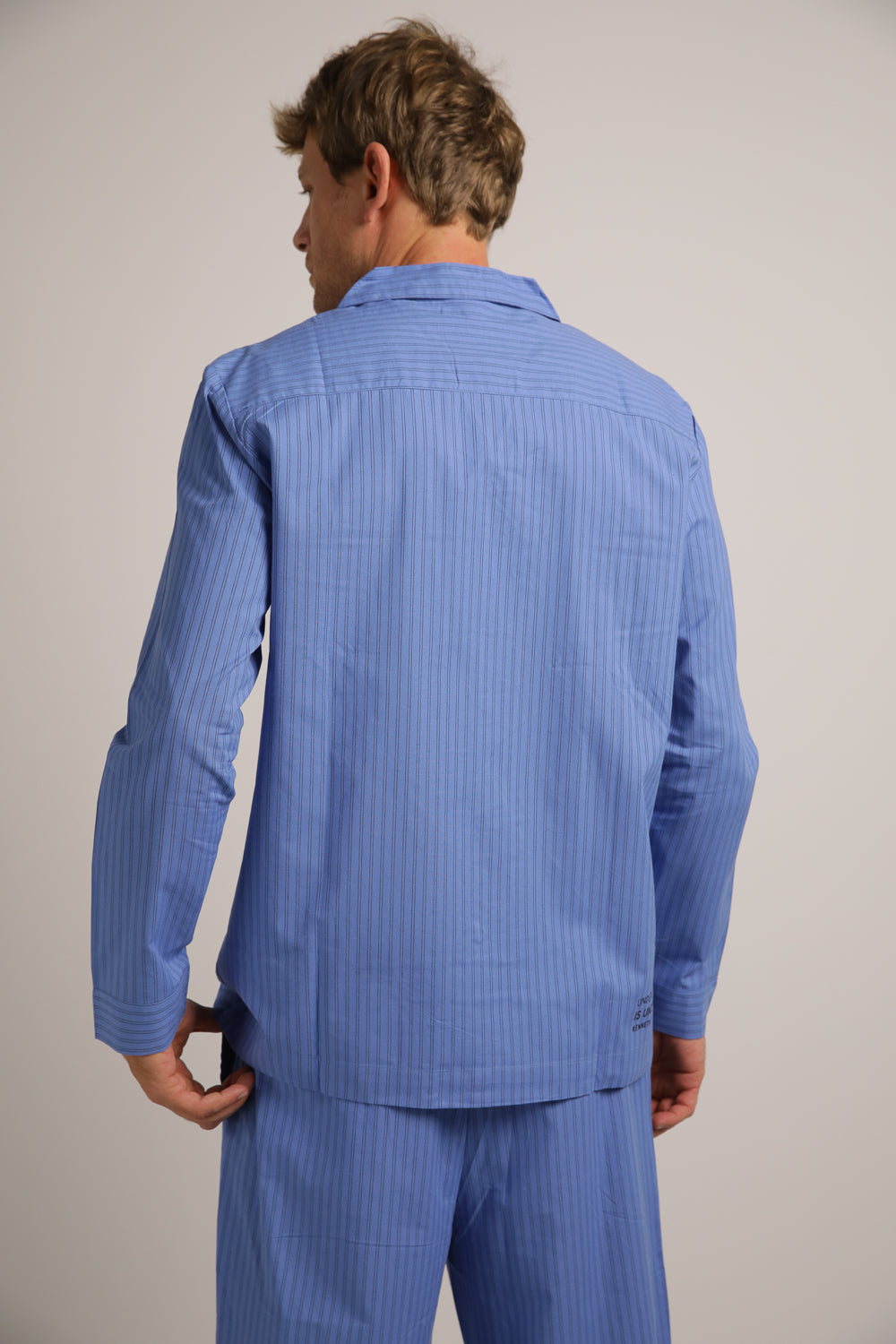 סט פיג'מה מכופתרת ארוכה | קנת קול