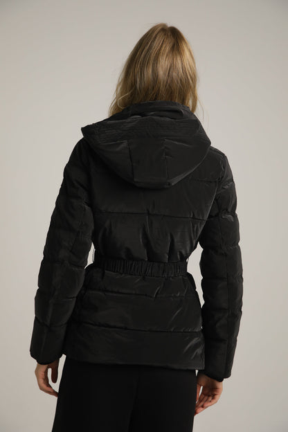 מעיל פוך עם חגורת גומי ואבזם ממותג | קנת קול