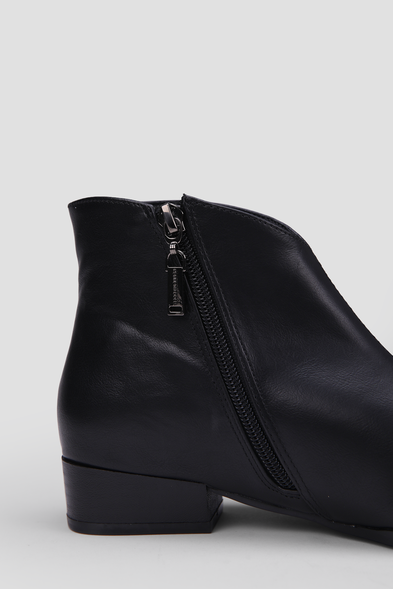 מגפונים אלגנטיים לנשים | קנת קול