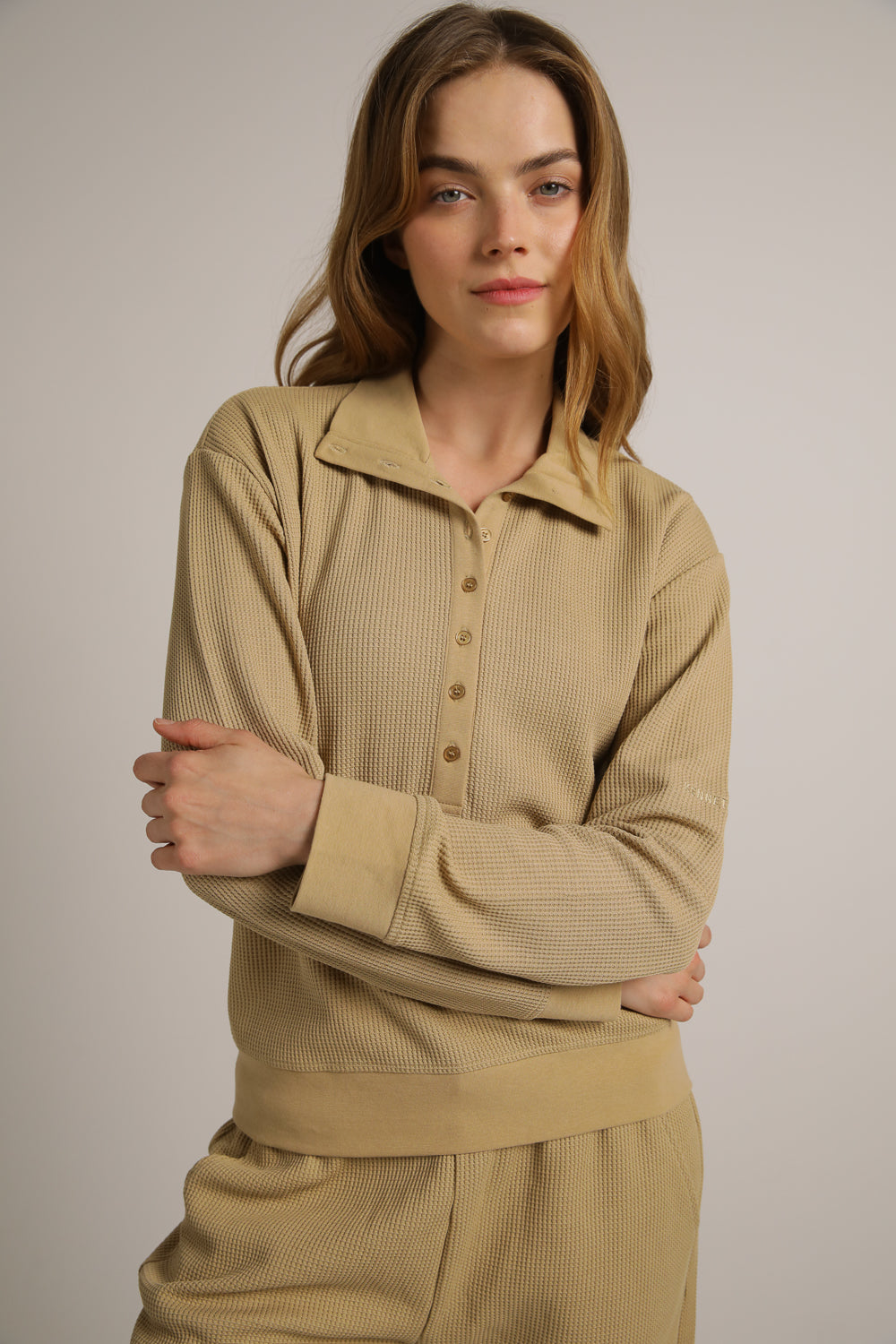 טישירט פולו ארוכה מבד וואפל | קנת קול