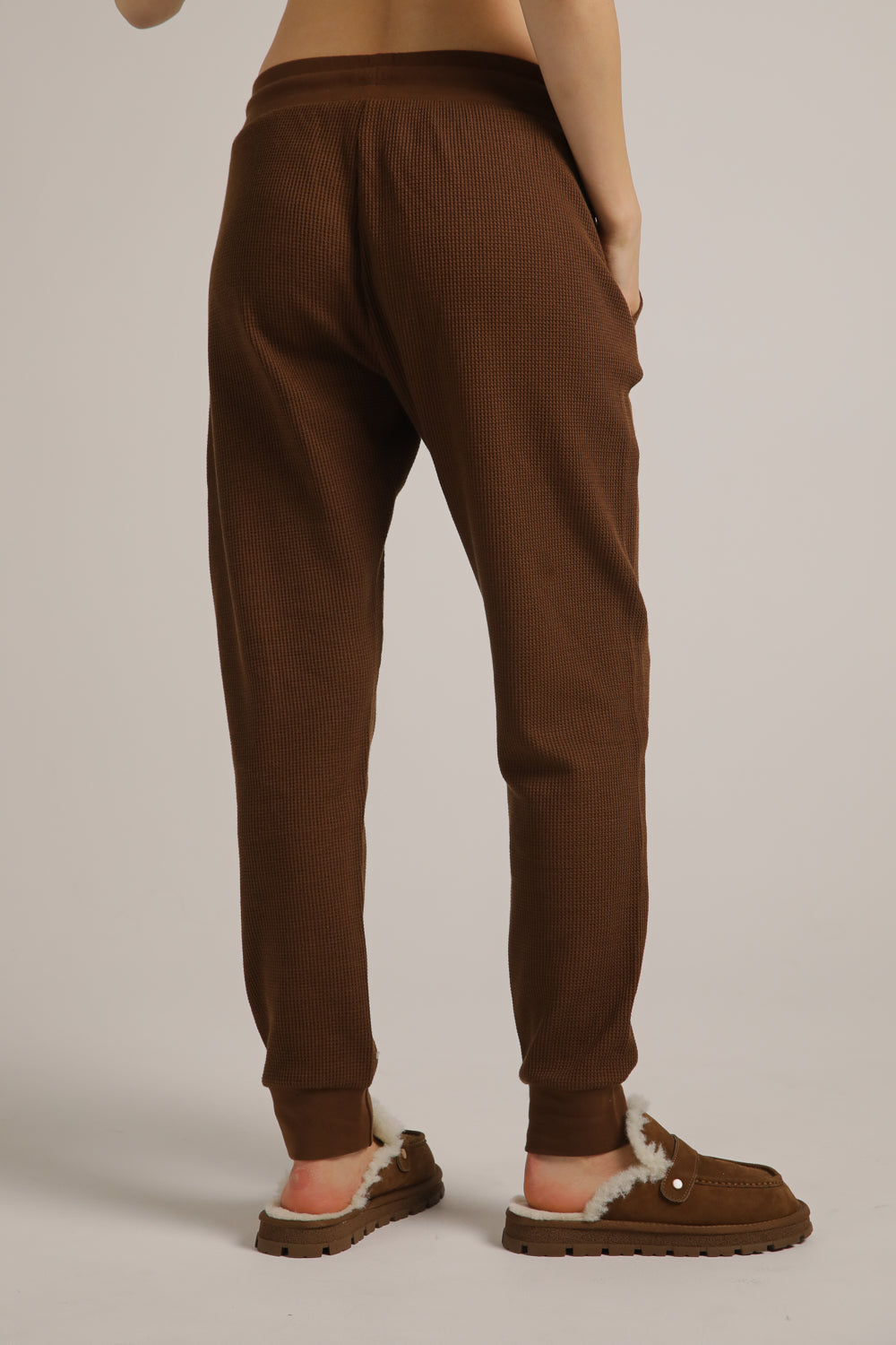 מכנסי ג'וגר בסריגת וואפל | קנת קול