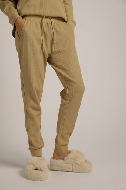 מכנסי ג'וגר בסריגת וואפל | קנת קול