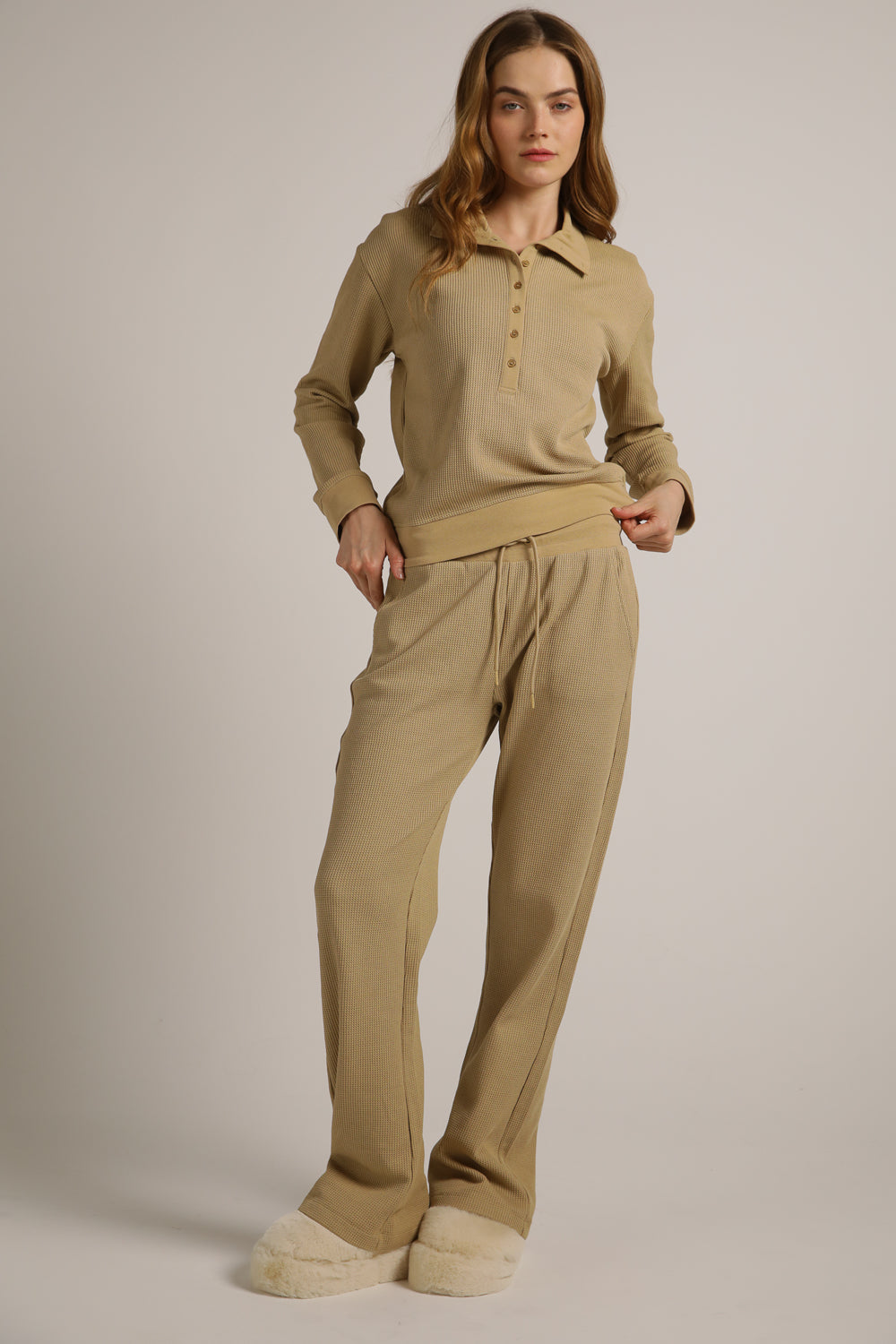 מכנסי טרנינג וואפל בגזרה רחבה | קנת קול