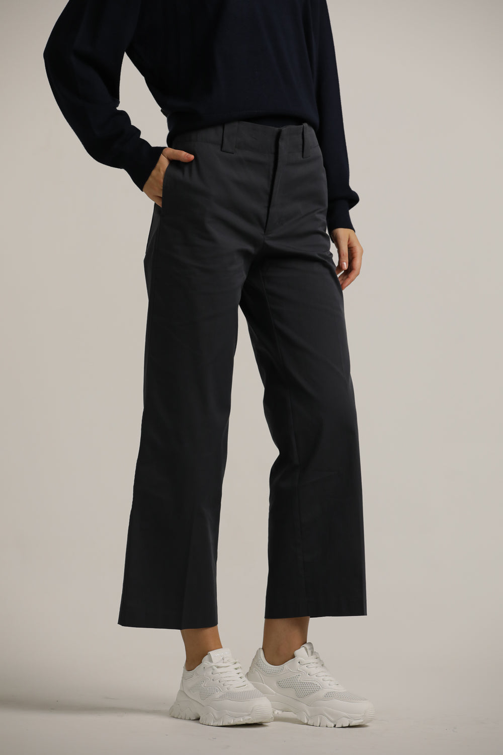 מכנסיים בגזרה ישרה עם מכפלת | קנת קול