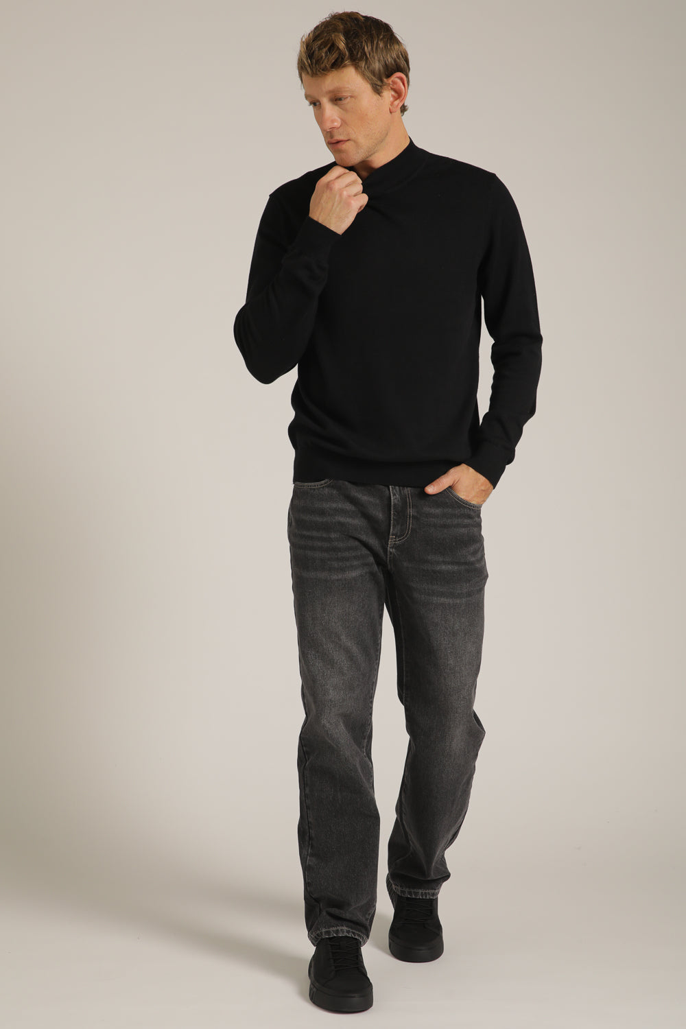 סריג עם צווארון גולף | קנת קול